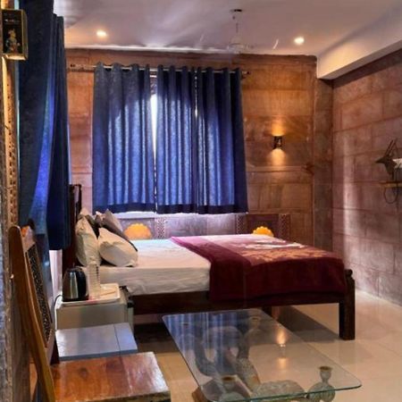 The Kutumb Villa - A Heritage Home Stay จ๊อดปูร์ ภายนอก รูปภาพ
