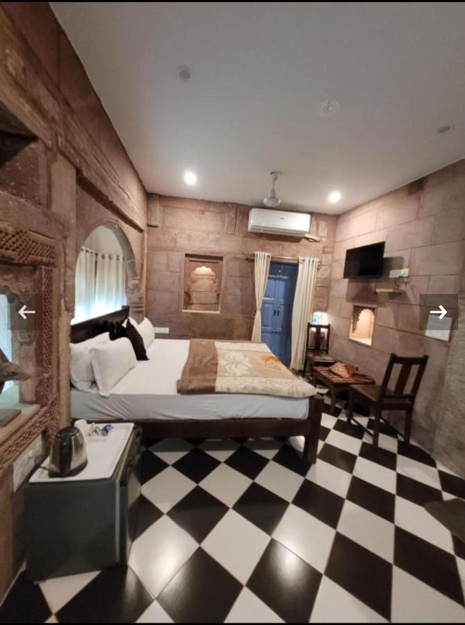 The Kutumb Villa - A Heritage Home Stay จ๊อดปูร์ ภายนอก รูปภาพ