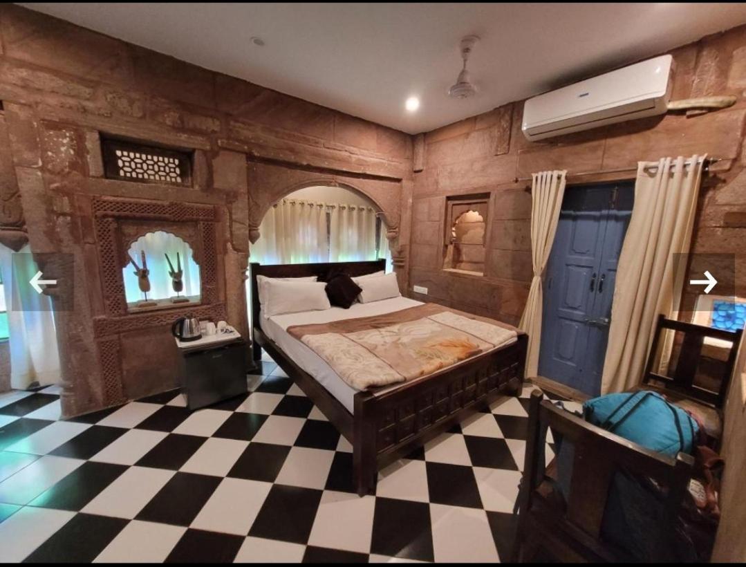 The Kutumb Villa - A Heritage Home Stay จ๊อดปูร์ ภายนอก รูปภาพ