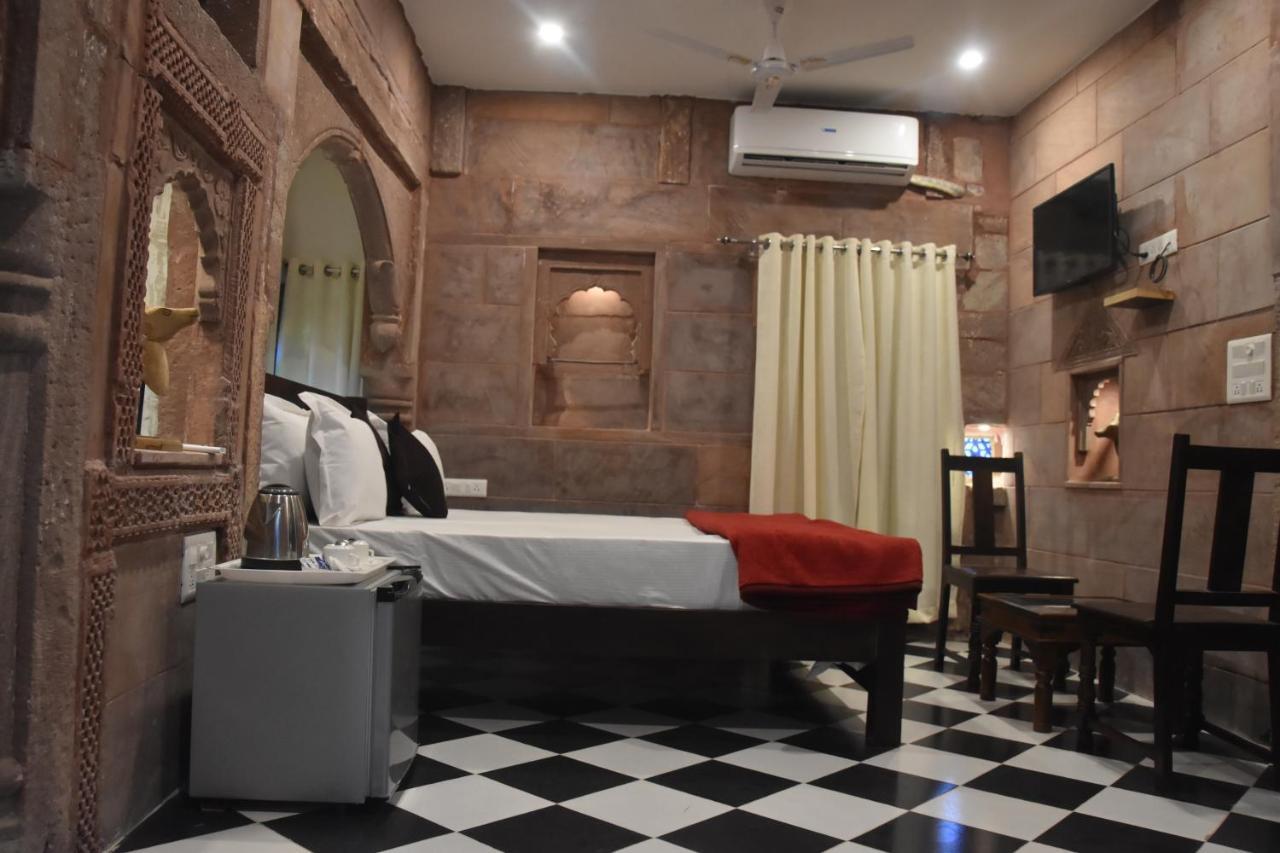 The Kutumb Villa - A Heritage Home Stay จ๊อดปูร์ ภายนอก รูปภาพ