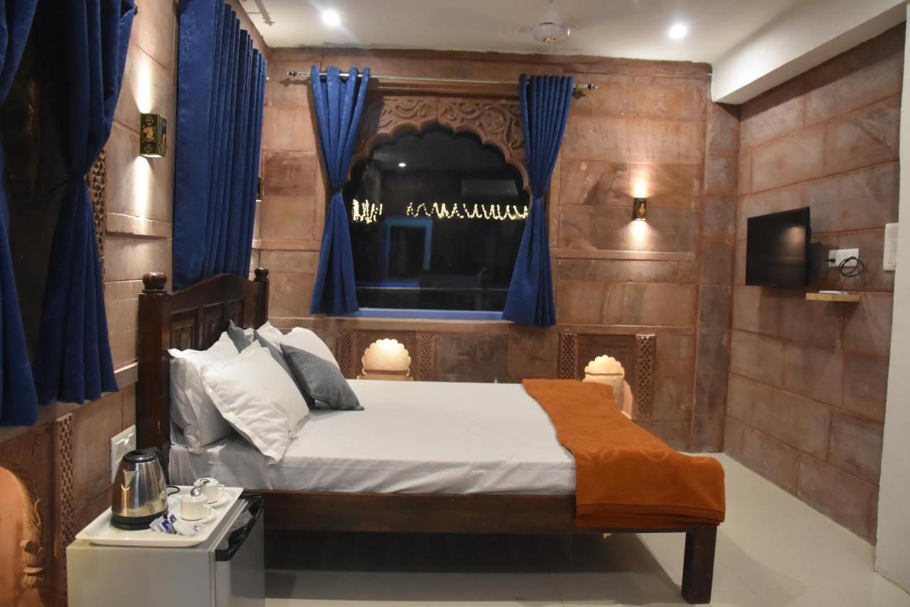 The Kutumb Villa - A Heritage Home Stay จ๊อดปูร์ ภายนอก รูปภาพ
